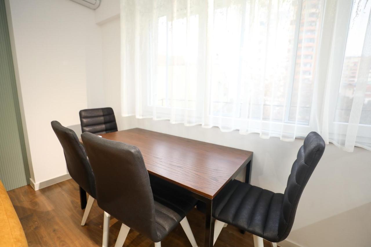 Tirana Center Apartment - Your Cosy Corner Екстериор снимка